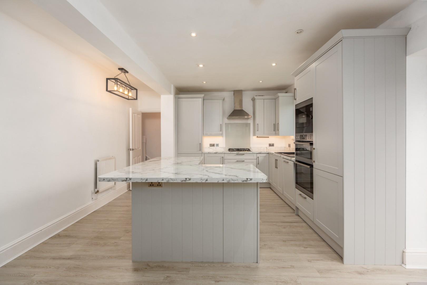 Grange Road, West Cross, Swansea, SA3 5ES